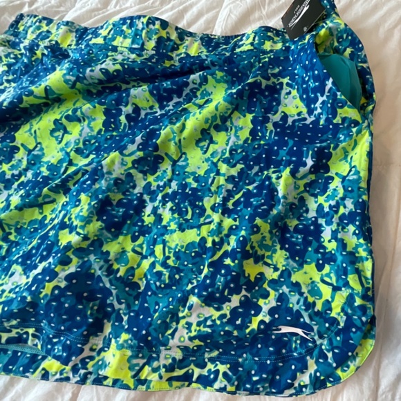 New Slazenger Golf Skorts Plus Sized - Picture 6 of 10